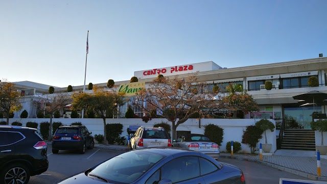 el Centro Comercial Centro Plaza